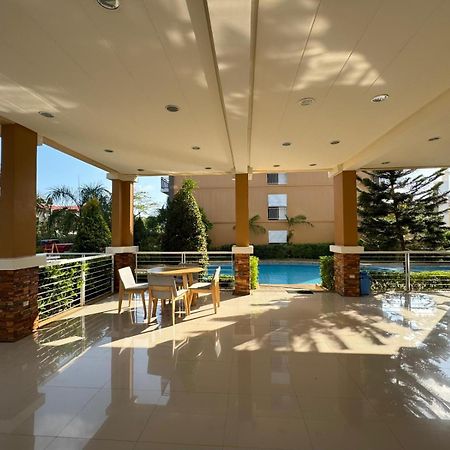 2 Bedroom And Studio Apartments With Private Pool And Gym In Vista Manors Verdant Puerto Princesa Eksteriør billede