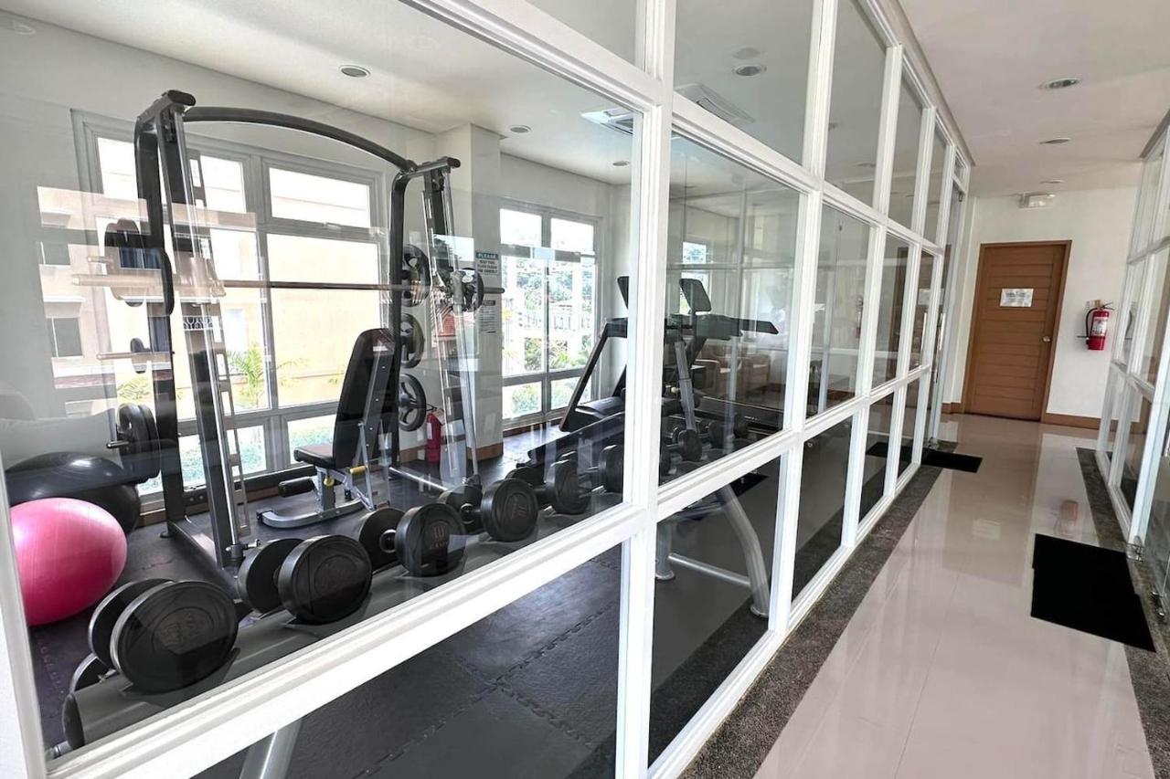 2 Bedroom And Studio Apartments With Private Pool And Gym In Vista Manors Verdant Puerto Princesa Eksteriør billede