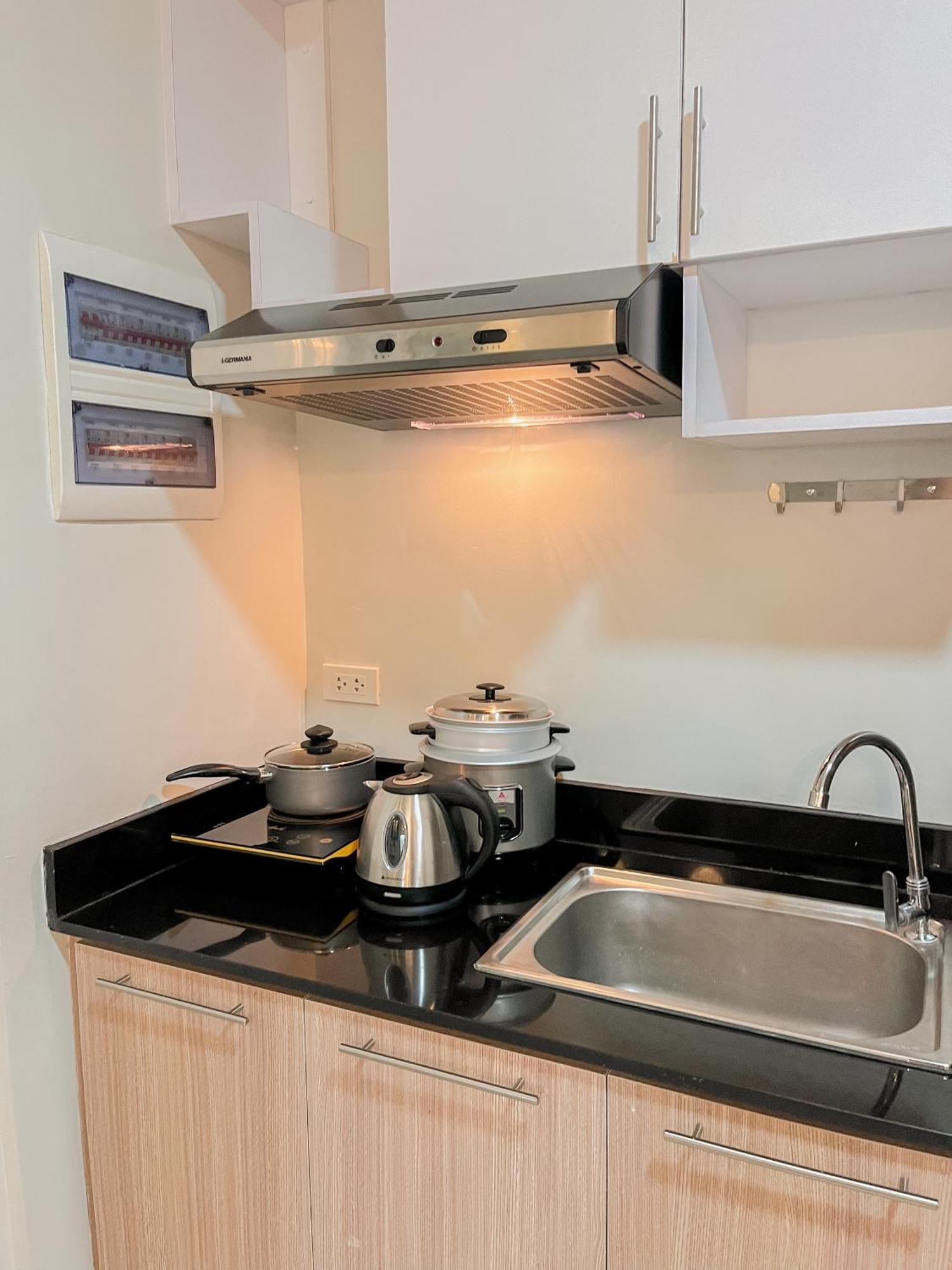 2 Bedroom And Studio Apartments With Private Pool And Gym In Vista Manors Verdant Puerto Princesa Eksteriør billede