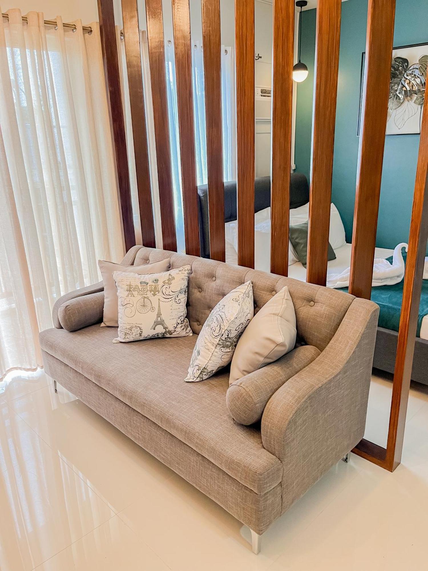 2 Bedroom And Studio Apartments With Private Pool And Gym In Vista Manors Verdant Puerto Princesa Eksteriør billede