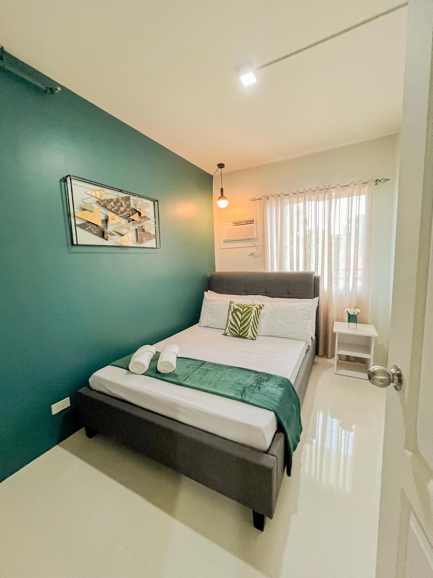2 Bedroom And Studio Apartments With Private Pool And Gym In Vista Manors Verdant Puerto Princesa Eksteriør billede