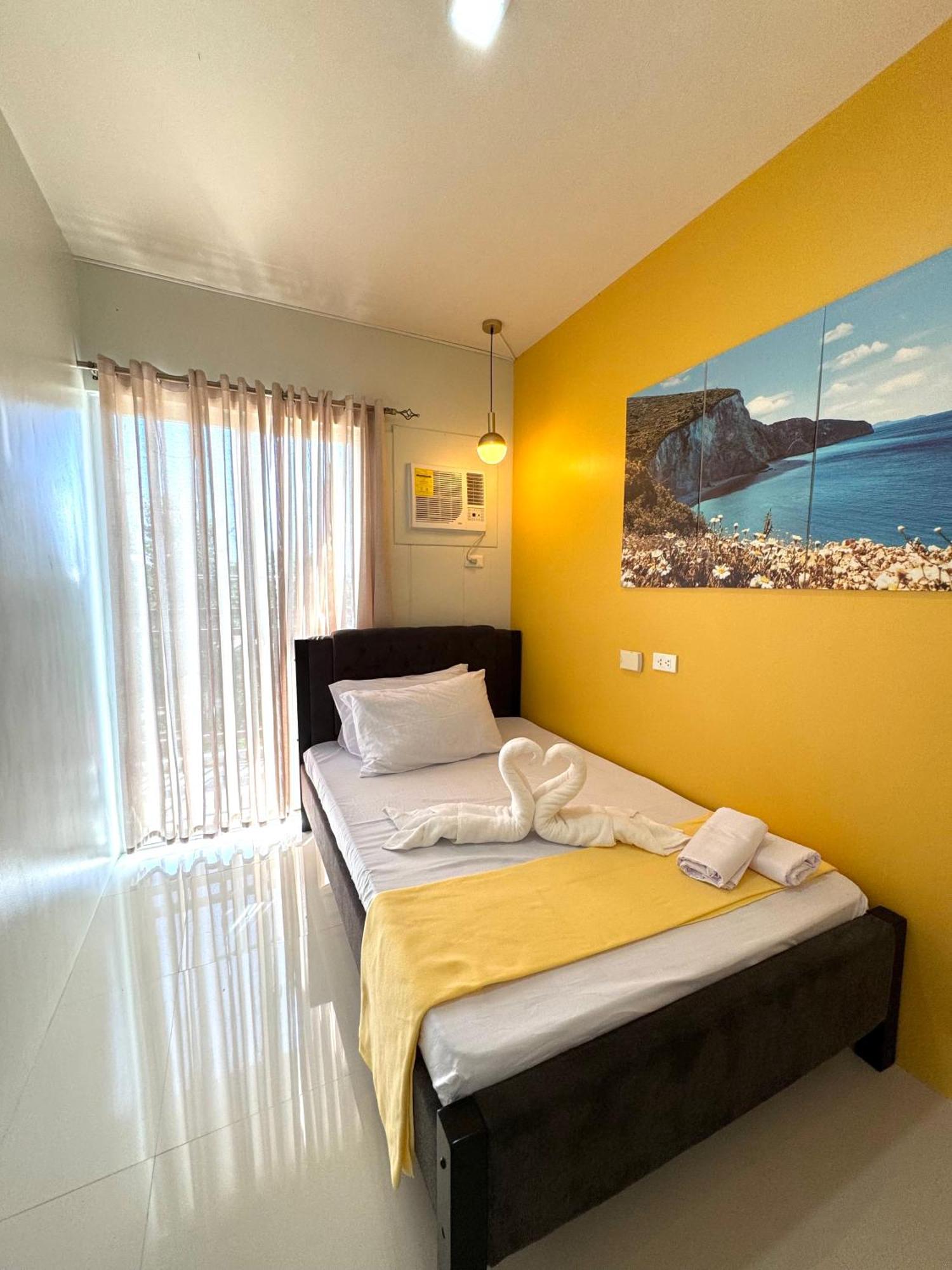 2 Bedroom And Studio Apartments With Private Pool And Gym In Vista Manors Verdant Puerto Princesa Eksteriør billede